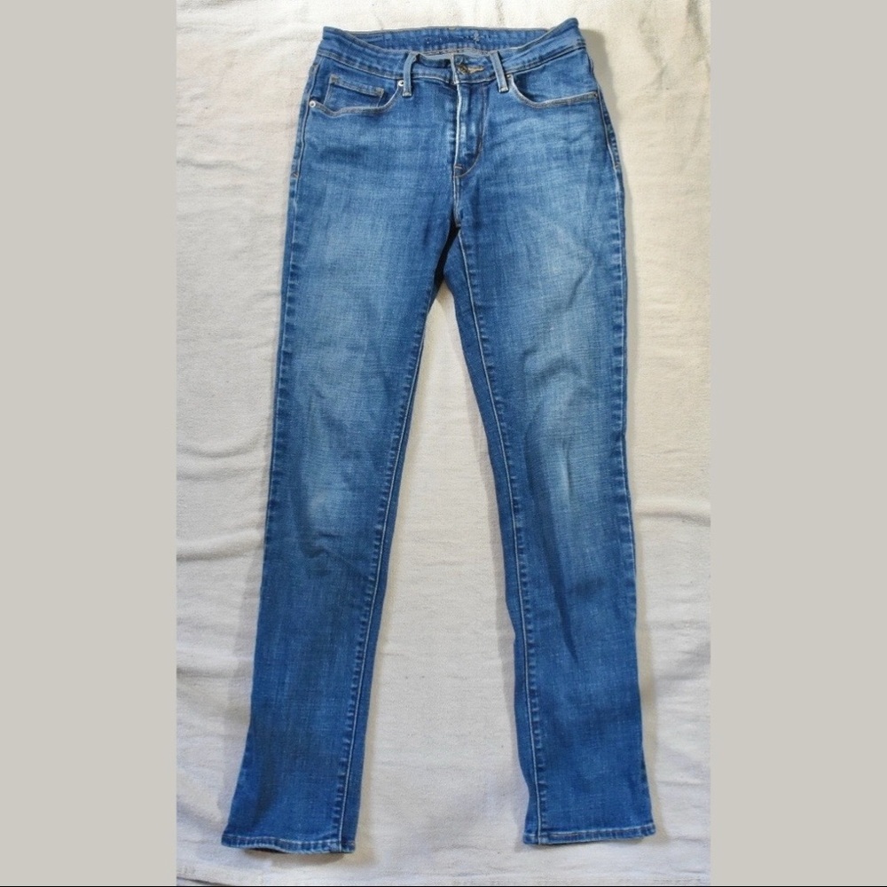 🤍 Levi’s Medium Wash High Rise Skinny Jeans